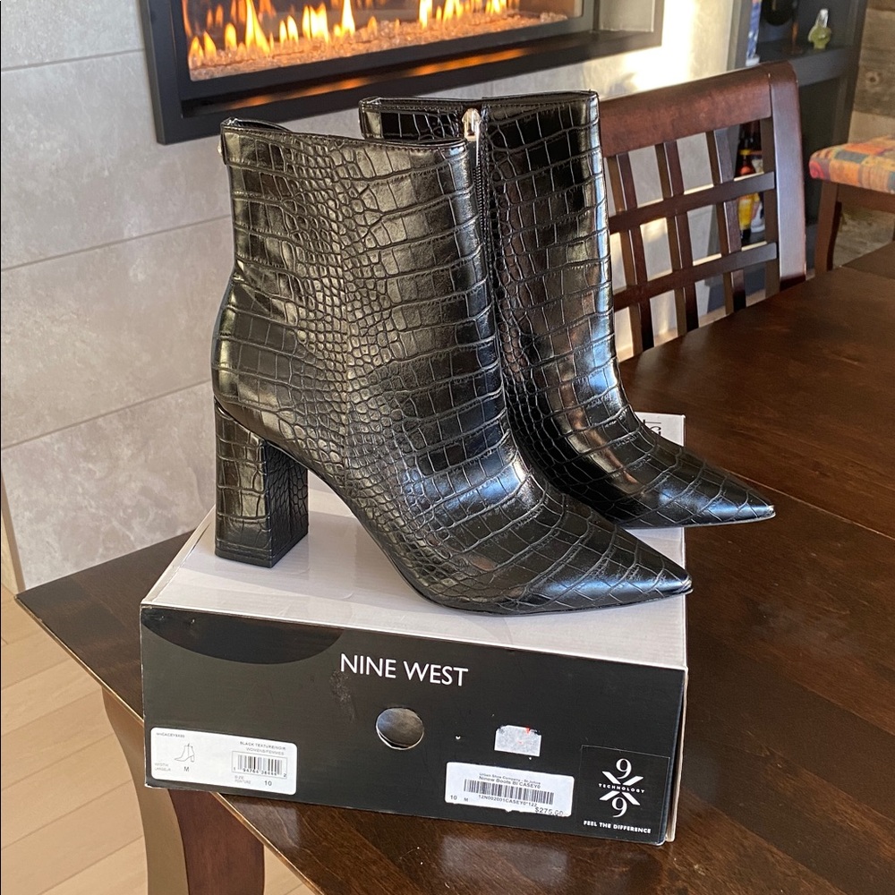 Nine West Black Croc-Patterned Heeled leather Boots. Size 10 breathable lining
